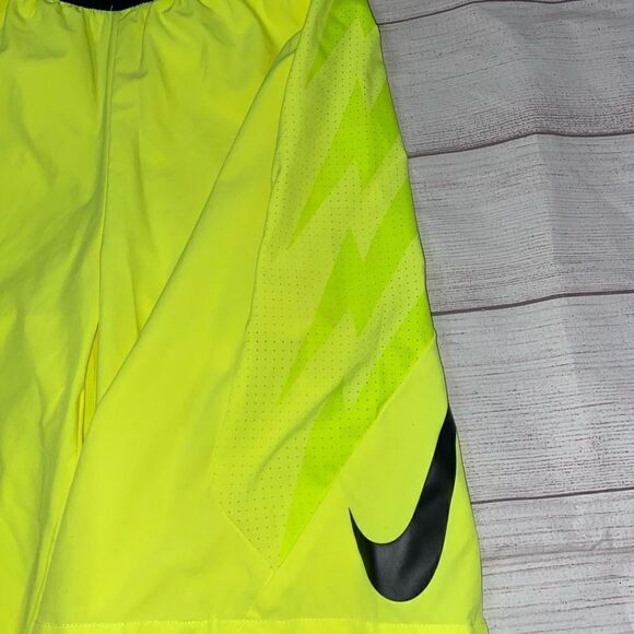 Nike pro training pull on shorts w/front pockets neon yellow & black sz S men - Picture 5 of 8